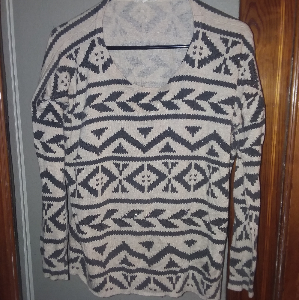 Freeway Large black and tan light sweater